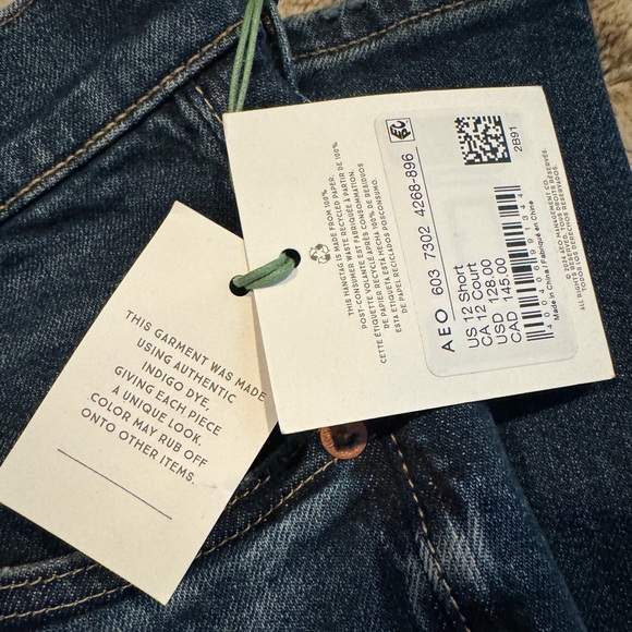 AMERICAN EAGLE | AE77 MOM JEAN - Picture 5 of 10